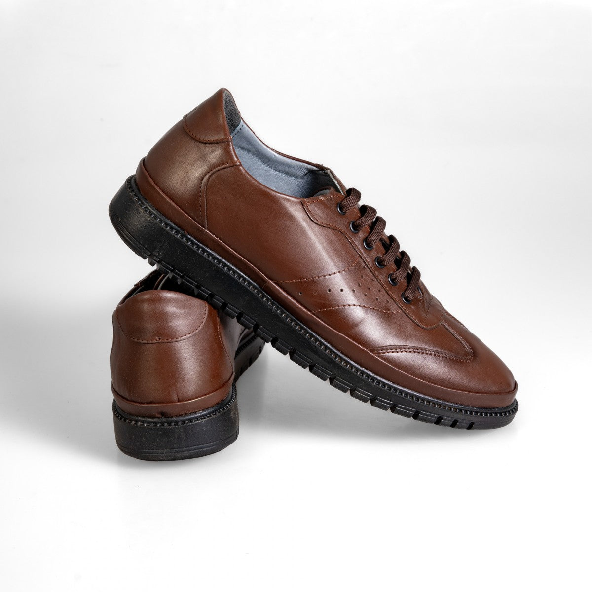 621001 Barna férfi cipő