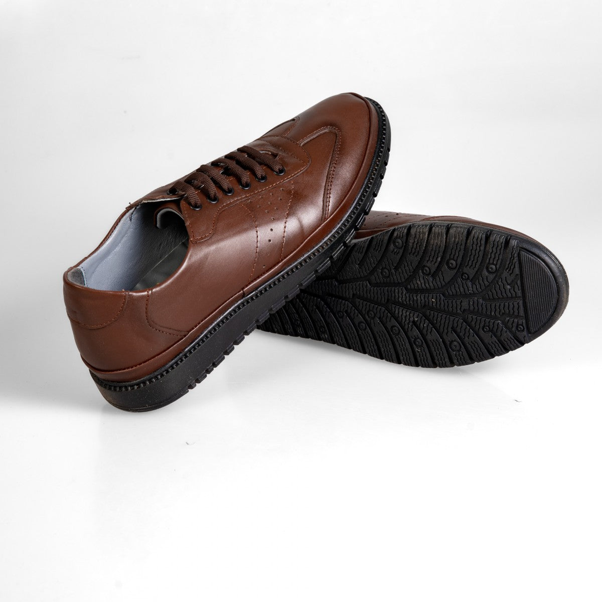 621001 Barna férfi cipő