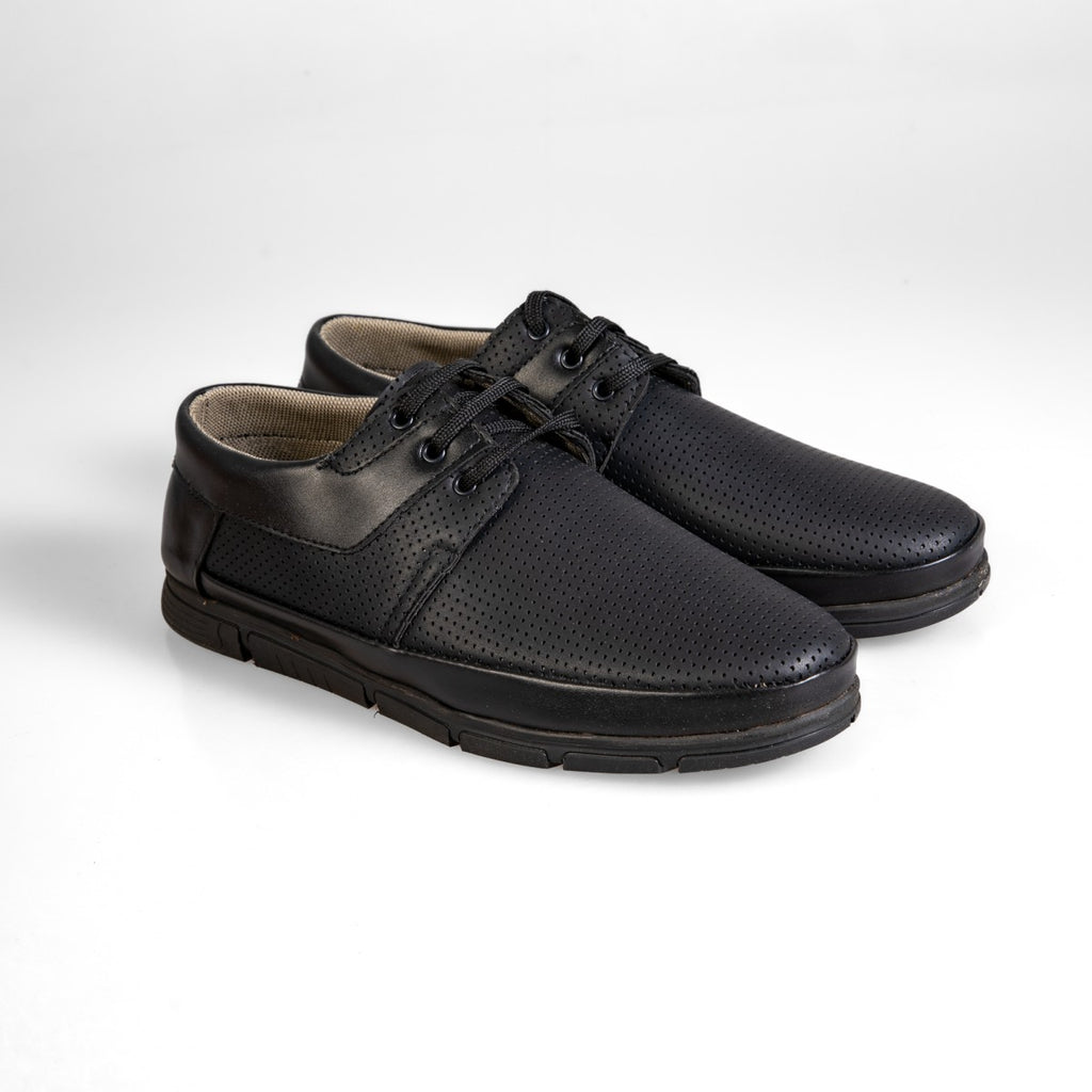 681004 Pantofi casual negri pentru bărbați