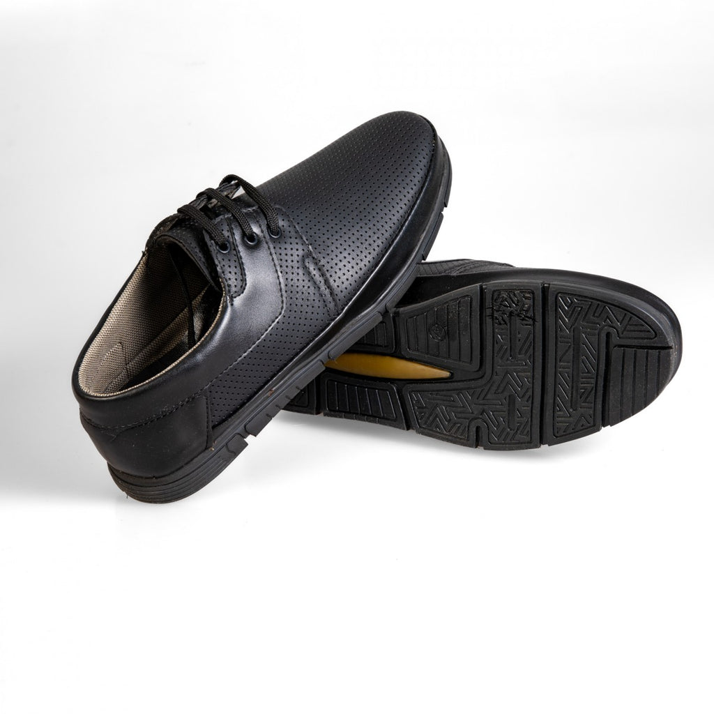 681004 Pantofi casual negri pentru bărbați