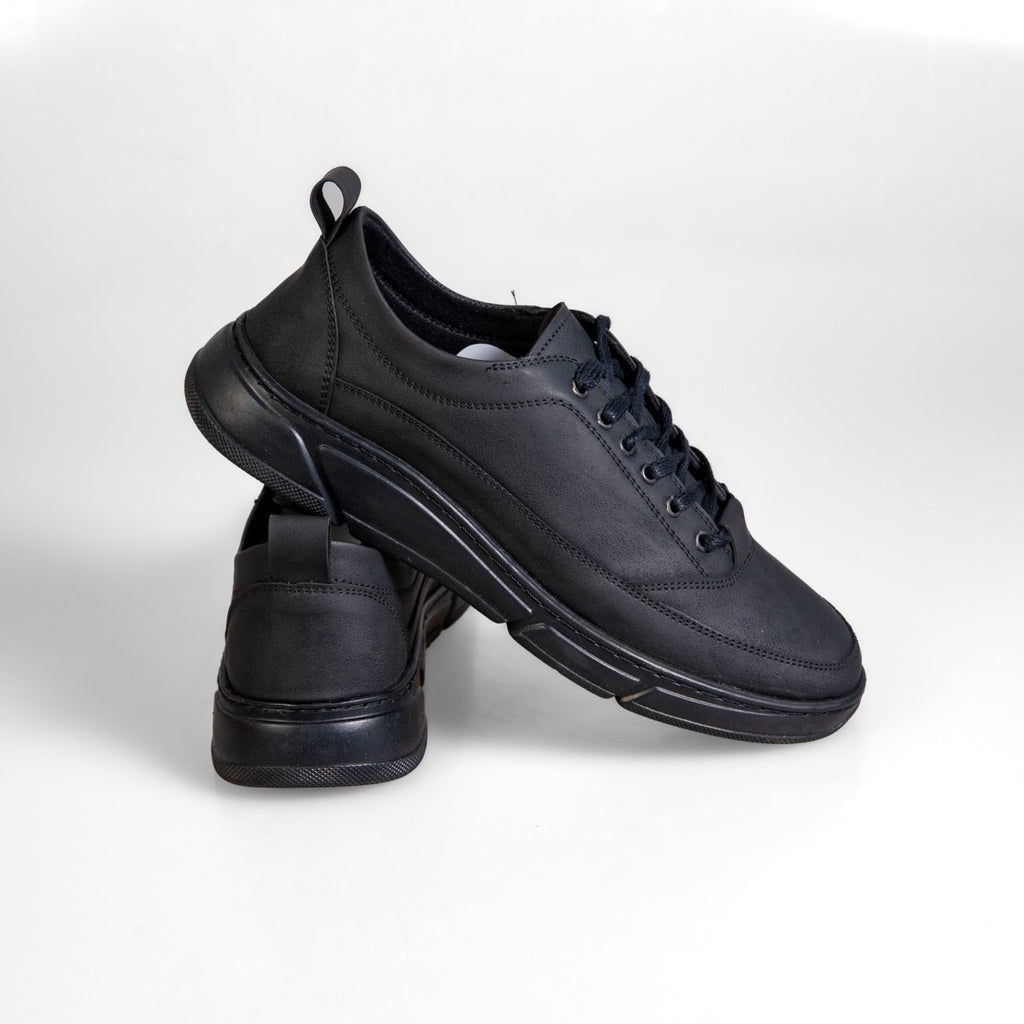 748009 Černé pánské volnočasové boty