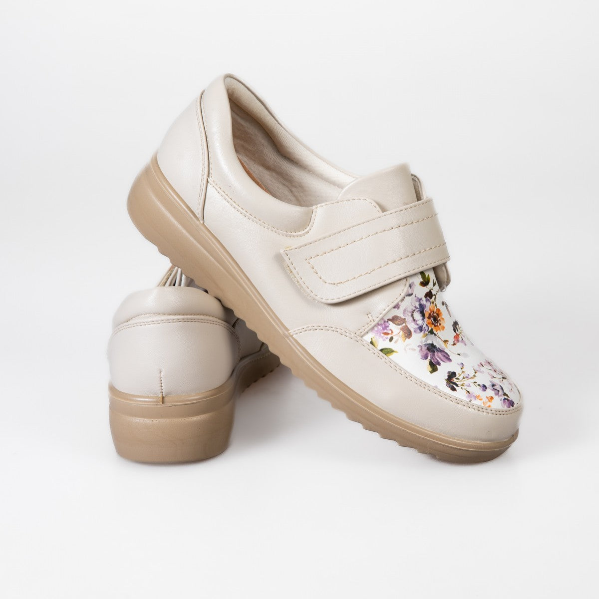 A2359-2 Béžové dámské volnočasové boty