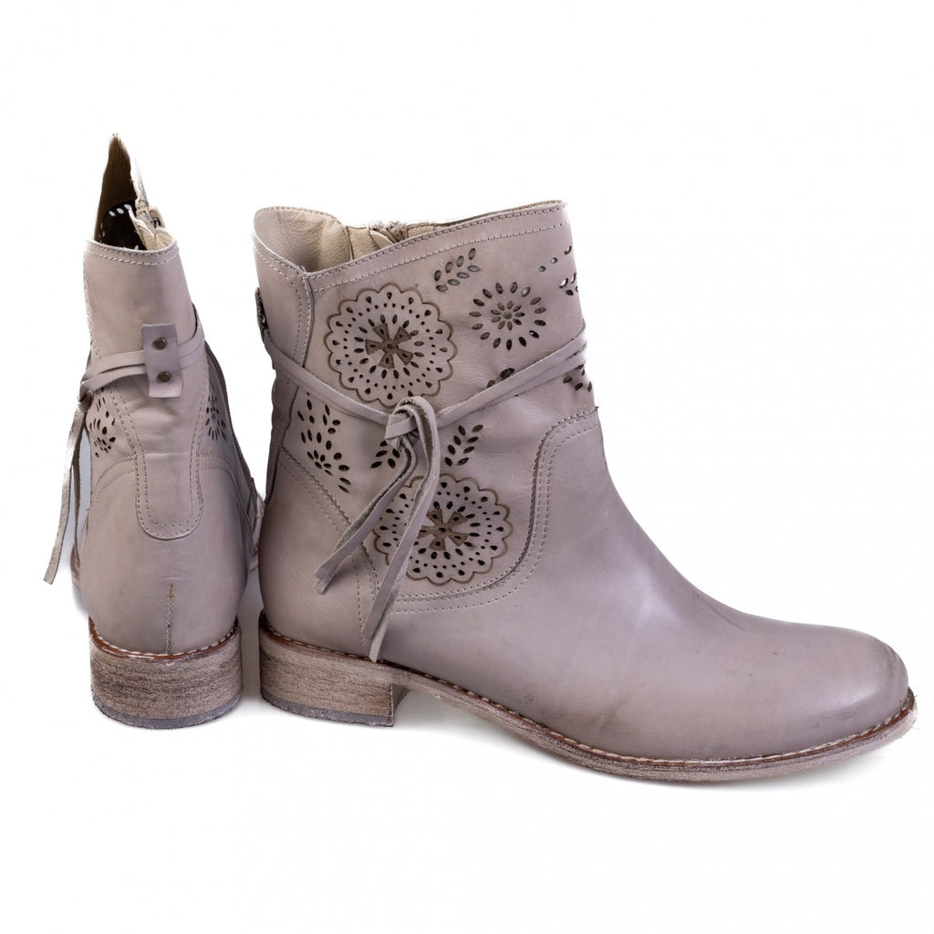 G-104 Šedé dámské boty z přírodní kůže