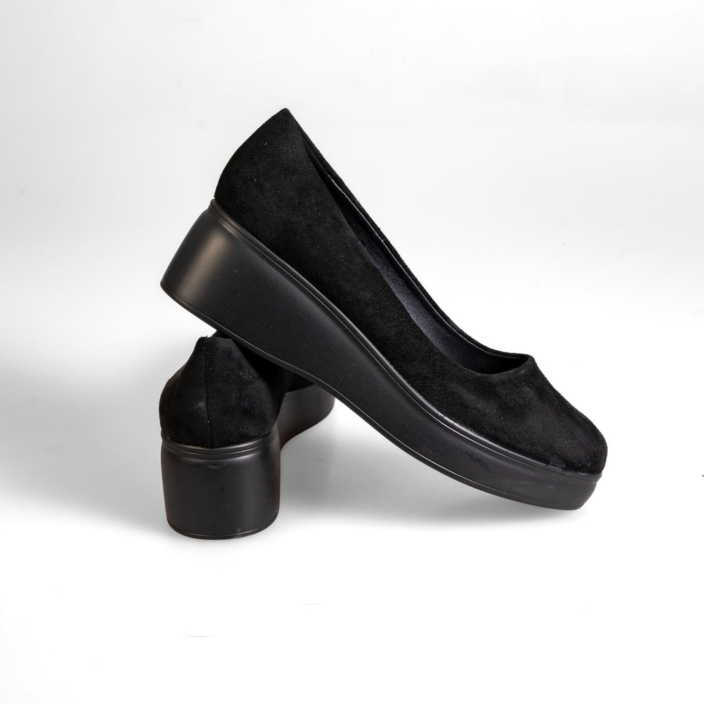 JK-801-4 Černá – moderní elegance pro aktivní ženu