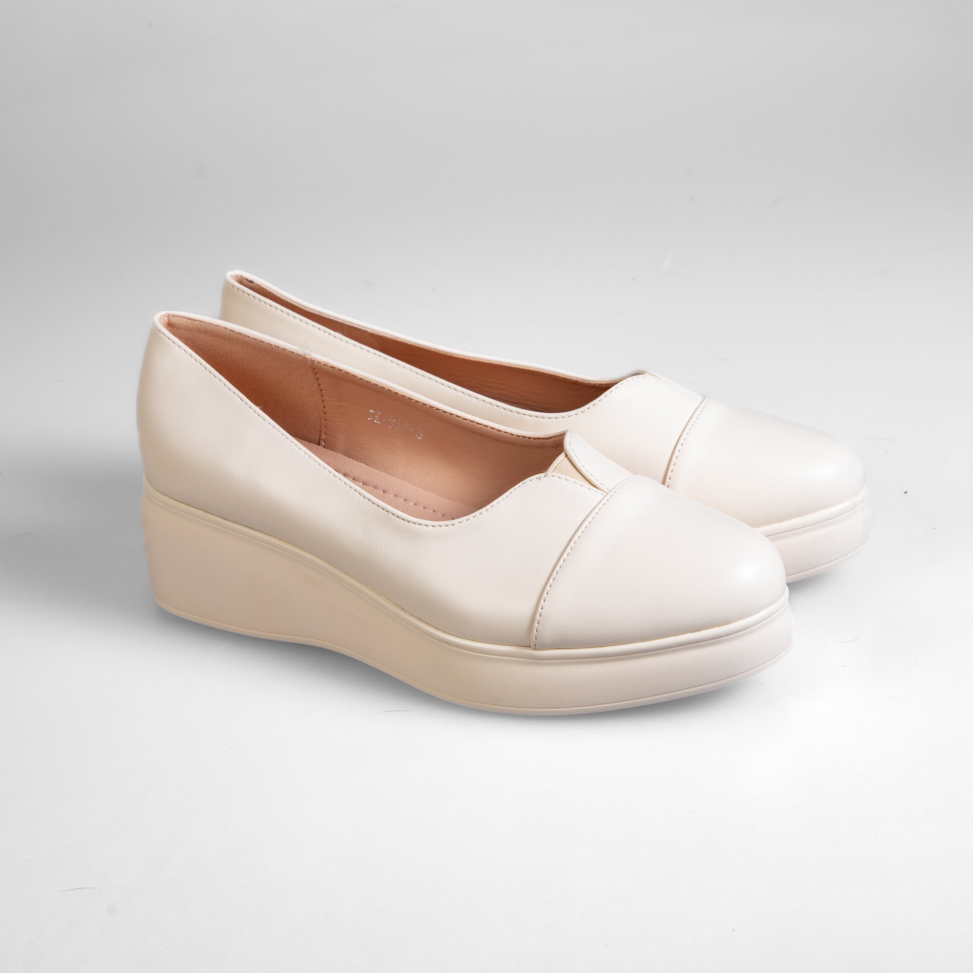 JK-918-3 Béžové dámské volnočasové boty