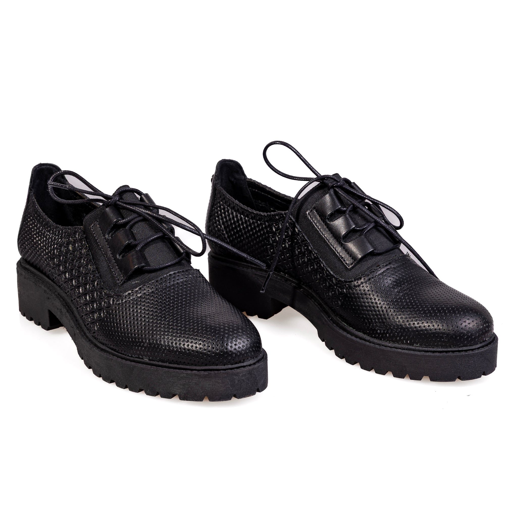 1102 Black – Women’s Laser-Cut Genuine Leather Comfort Oxfords