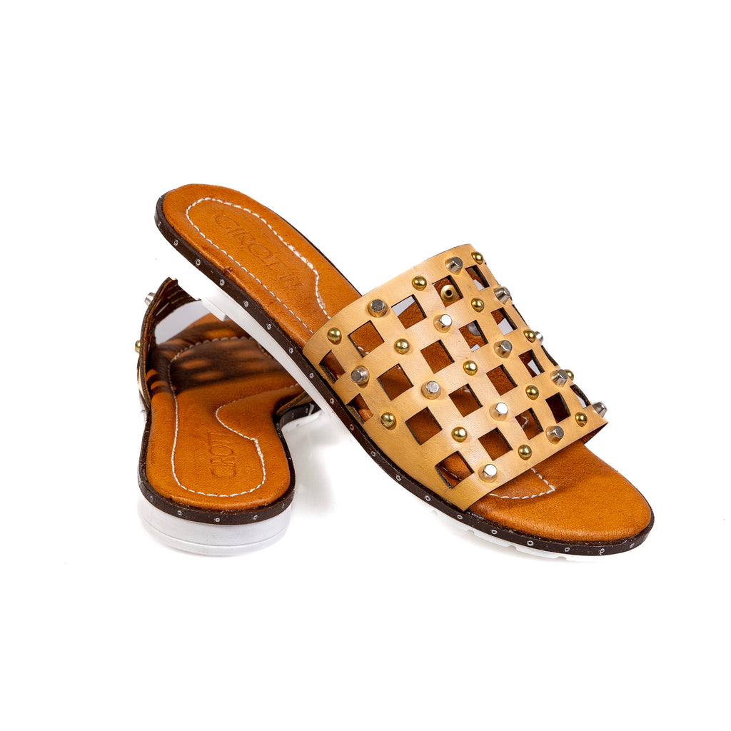 1122 Cream – Women’s Perforated Genuine Leather Comfort Sneakers