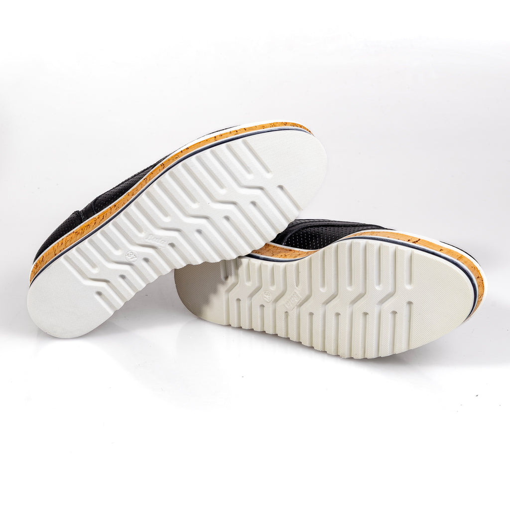 524-6584 – Women’s Laser-Cut Genuine Leather Platform Sneakers