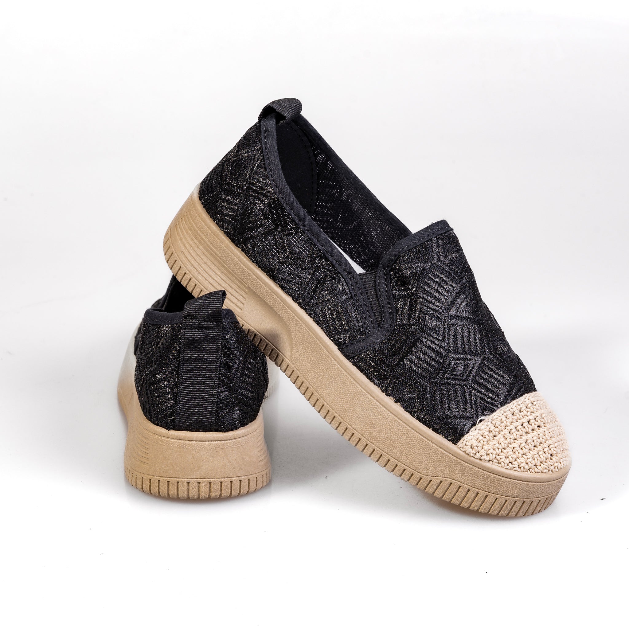 S559-1 – Stylish Women’s Lightweight Textile Everyday Shoes