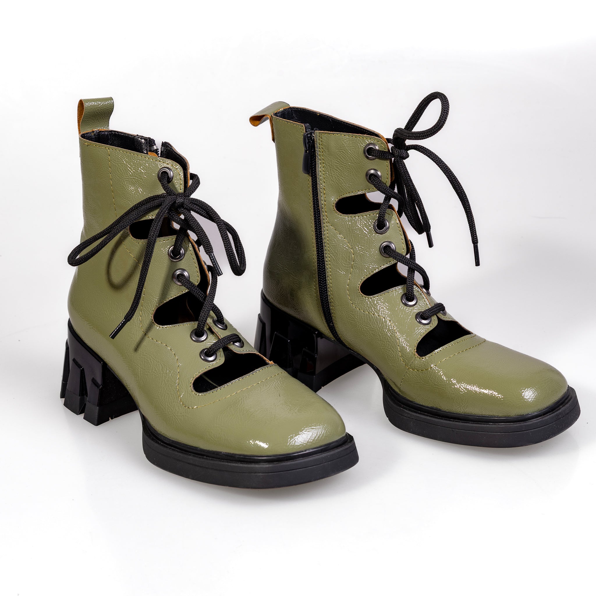 Z820 Green – Women’s Open-Side Lace-Up Patent Boots