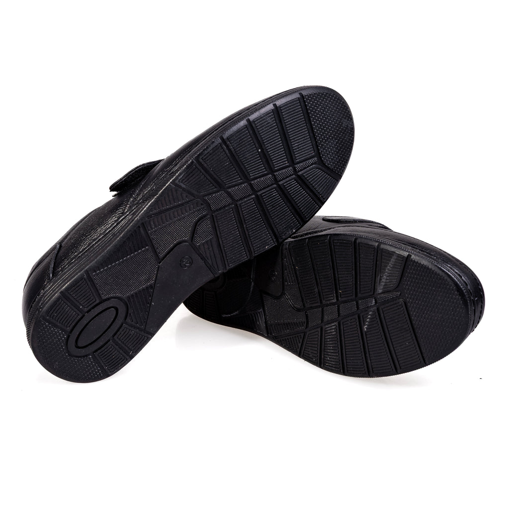 7015 Black – Premium Men’s Genuine Leather Everyday Shoes