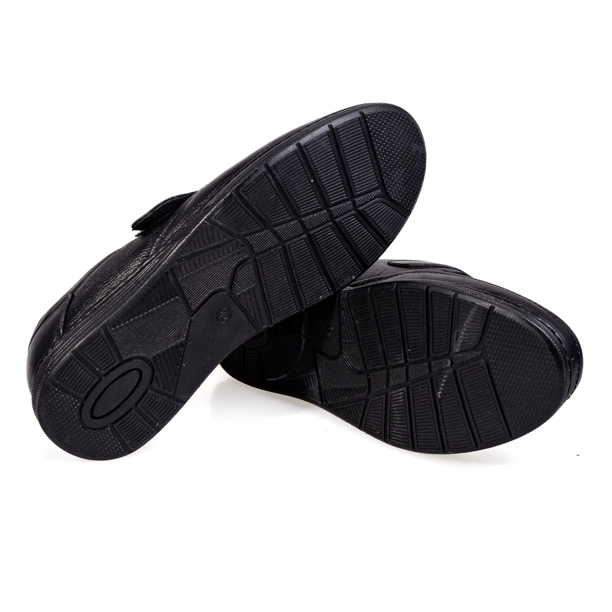 7015 Black – Premium Men’s Genuine Leather Everyday Shoes