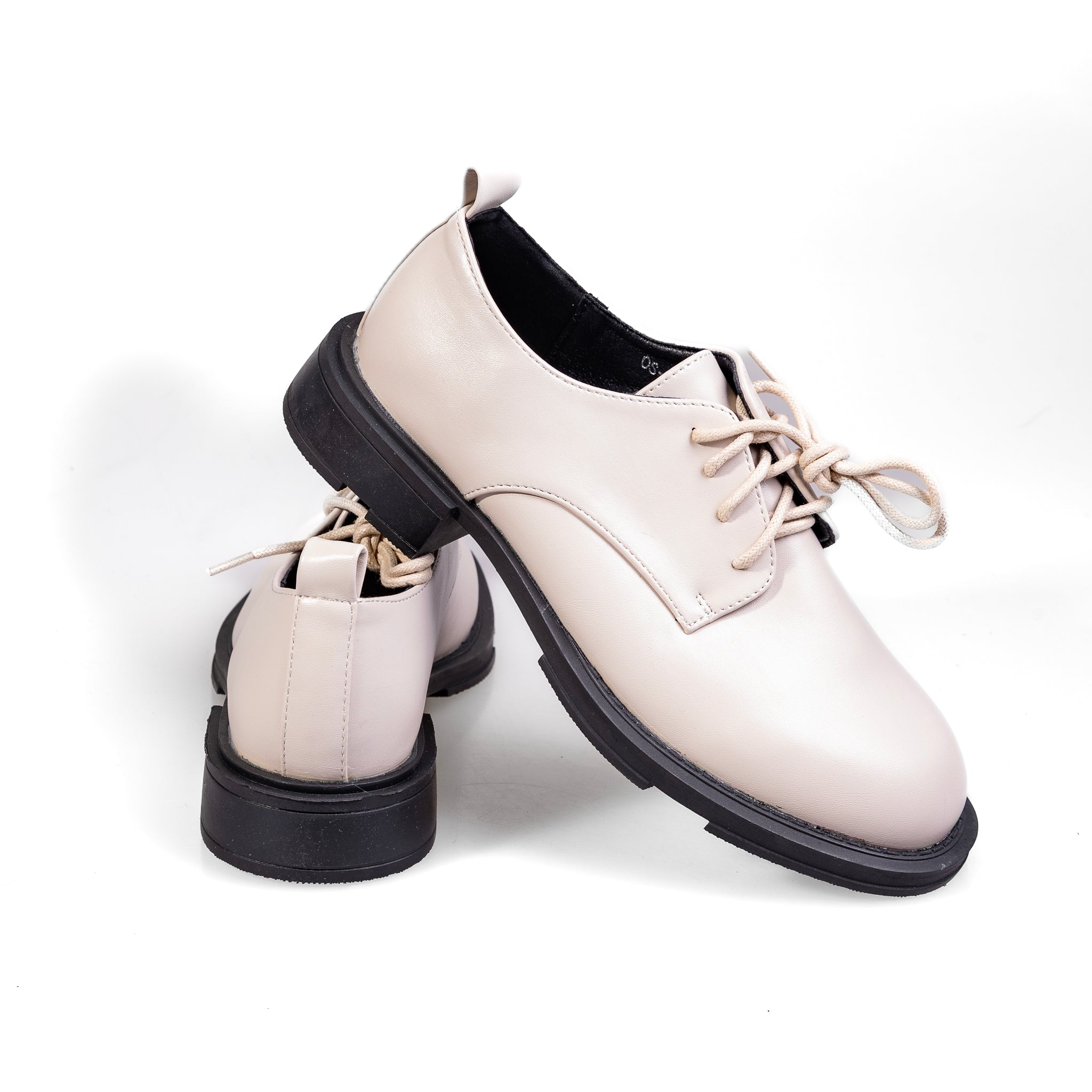 OS-12 Bézs – Női csiszolt kényelmes derbi cipő