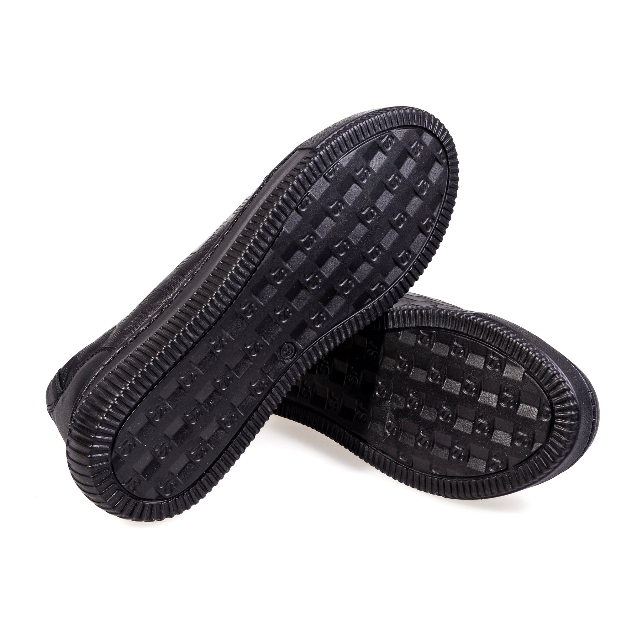 050 Black – Women’s Urban Genuine Leather Sneakers