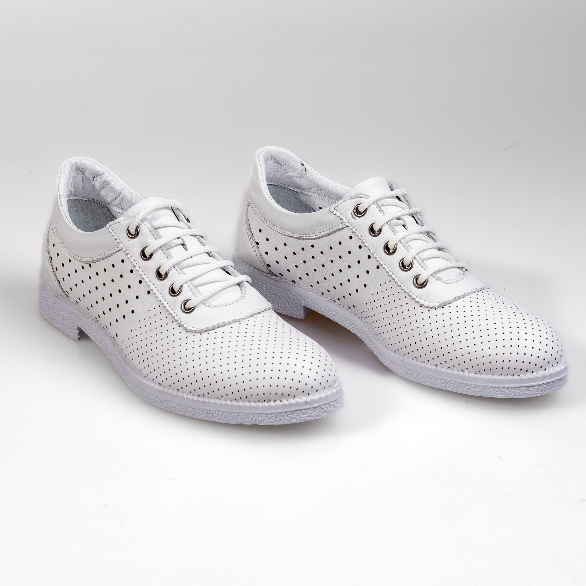 040 White – Premium Women’s Genuine Leather Everyday Shoes