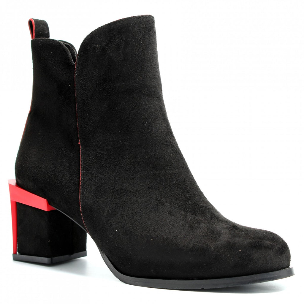 Buty damskie SH710 z czarnego nubuku